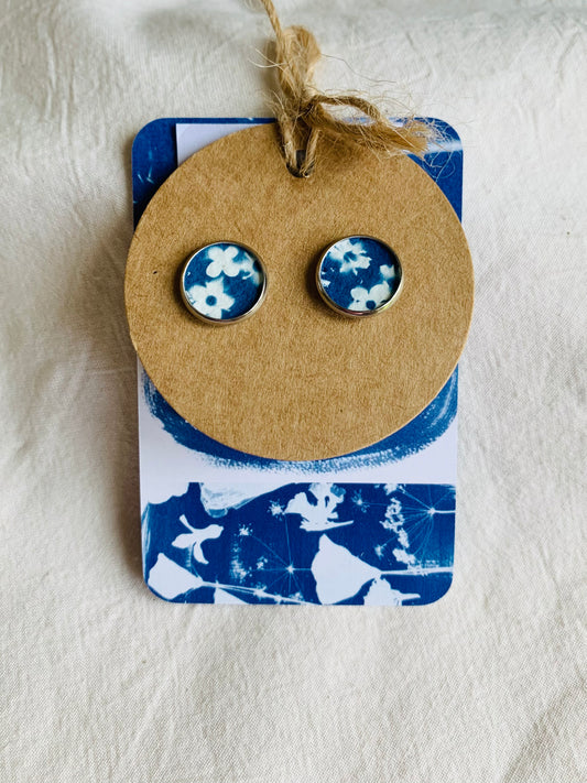 Big Elderflower - Cyanotype - Stud 12mm Earring