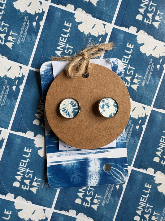 Cow Parsley 2 - Cyanotype - SALE - Stud 12 mm