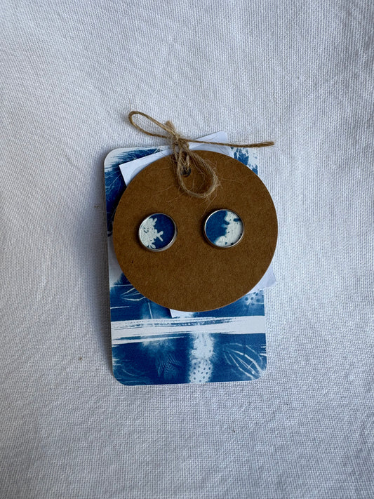 Half Cow Parsley  - Cyanotype - SALE - Stud 12 mm
